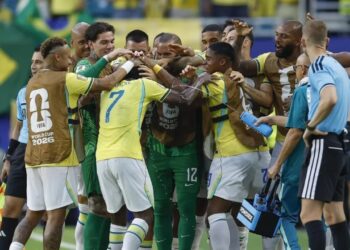 Brasil vence Escócia com autoridade e avança em primeiro lugar no Grupo C; veja os melhores momentos
