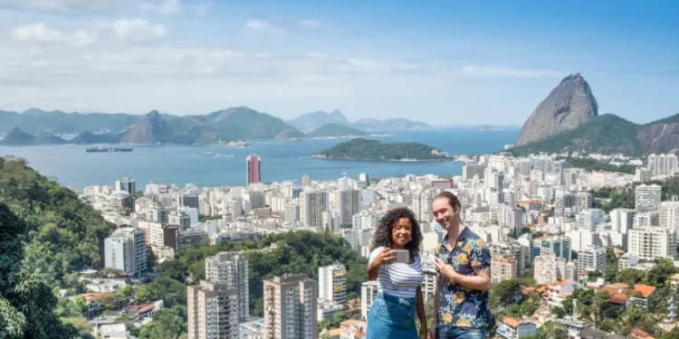 Dados do mercado imobiliário ajudam a mostrar como viver no Rio pagando aluguel ficou mais caro nos últimos anos. Imagem: Alex Robinson/ Getty
