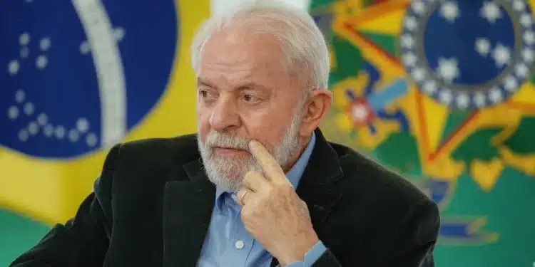Número de brasileiros que avaliam o governo Lula como ótimo ou bom chega a 33,8% • Rafa Neddermeyer/Agência Brasil