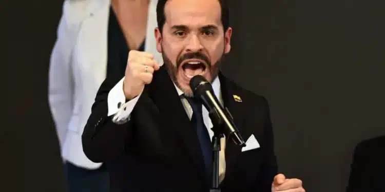 O presidente eleito da Colômbia, Abelardo de la Espriella. Foto: Luis Acosta/AFP.