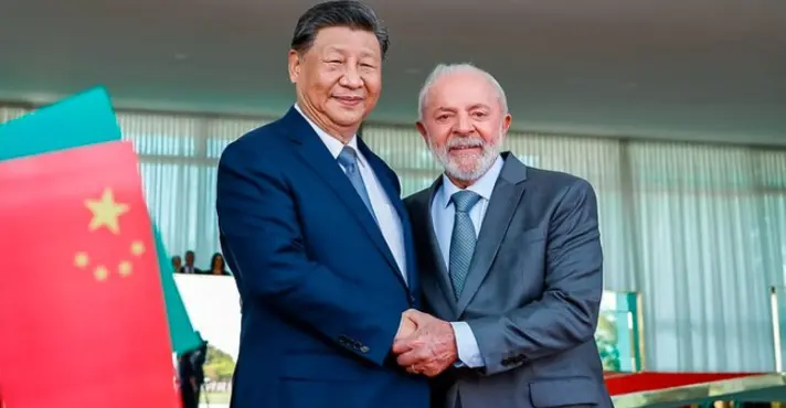 O ditador chines, Xi Jinping, e o presidente brasileiro, Luiz Inacio Lula da Silva | Foto: Ricardo Stuckert/PR
