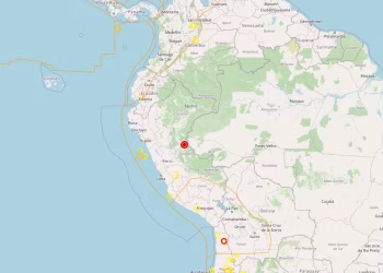 Ponto vermelho indica região onde foi registrado o terremoto, na fronteira entre Brasil e Peru — Foto: GFZ