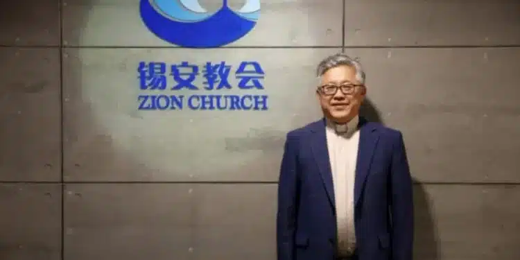Arranjo diplomático entre Trump e Xi Jinping garantiu a soltura do pastor Ezra Jin (foto): reprodução/ poder360