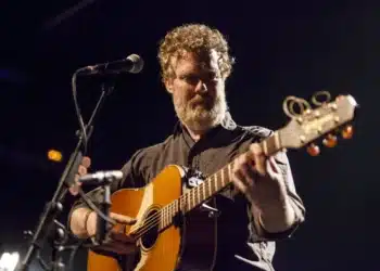 Glen Hansard, cantor e compositor  • Xavi Torrent/WireImage