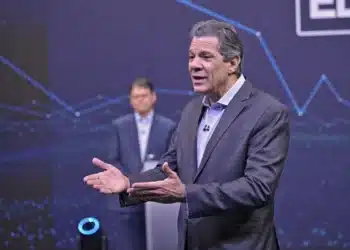 Fernando Haddad, candidato ao Governo de São Paulo durante debate  • Renato Pizzutto/Band