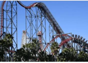 • Six Flags Magic Mountain/Reprodução