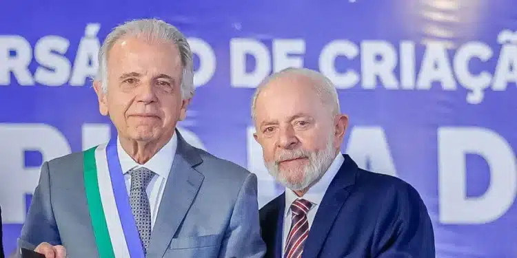 Presidente Luiz Inácio Lula da Silva durante comemoração do aniversário da pasta, ao lado do Ministro da Defesa, José Múcio  • 28/08/2024 - Ricardo Stuckert/PR