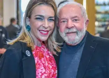 Lobista Roberta Luchsinger posta foto junto ao presidente Lula  • Reprodução