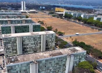 Esplanada dos Ministérios — Foto: Cristiano Mariz/Agência O Globo