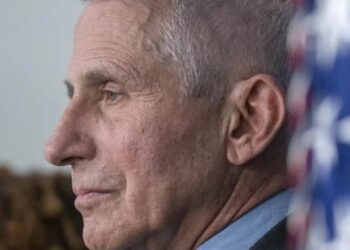 Anthony Fauci: Ex-assessor do médico admitiu ter ocultado comunicações ligadas a pesquisas sobre coronavírus e à origem da Covid-19. (Foto: Ken Cedeno/EFE/EPA)
