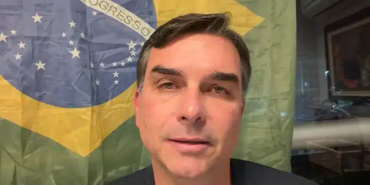 Reprodução/Youtube Flávio Bolsonaro