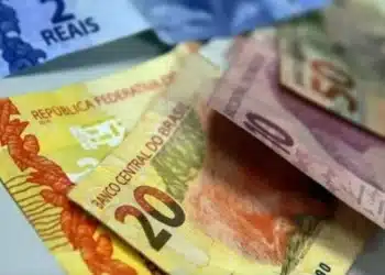 Notas de real  • Marcello Casal Jr/Agência Brasil