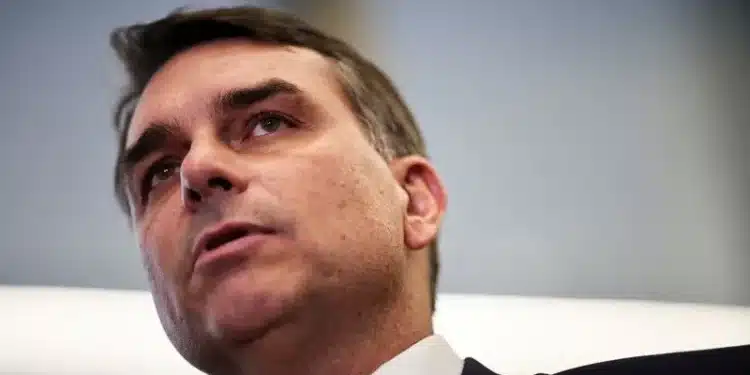 Senador Flávio Bolsonaro, em Brasília • , 19 de maio de 2026. REUTERS/Mateus Bonomi