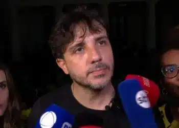 O candidato participou de ato de campanha na reitoria da UFBA após desembarcar no aeroporto de Salvador - (crédito: Reprodução)