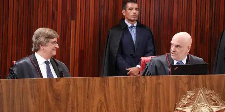 Paulo Gonet, procurador-geral da República, e Alexandre de Moraes, ministro do Supremo Tribunal Federal • Antonio Augusto/Secom/TSE