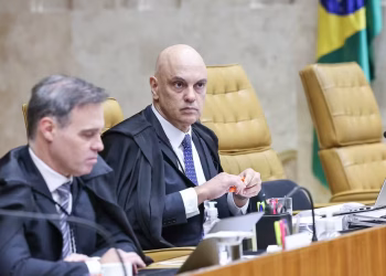 André Mendonça e Alexandre de Moraes em sessão do Supremo em 2 de setembro de 2026 — Foto: Antonio Augusto/STF