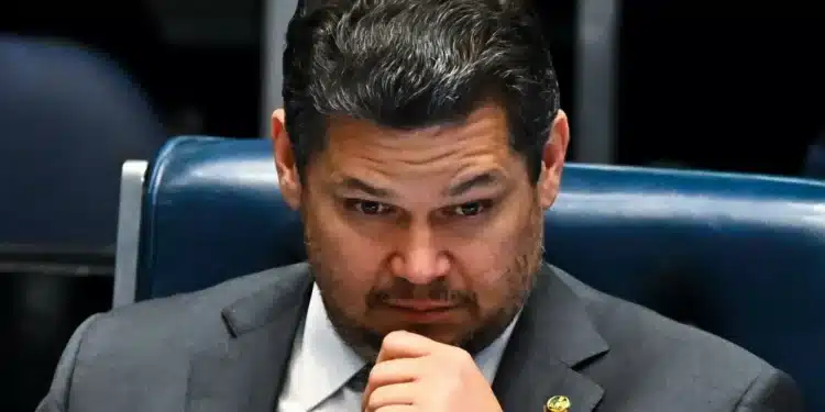 Grupo Davi Alcolumbre governa o Amapá há, pelo menos, 11 anos, e teve cinco governos (20 anos) desde 2003 (Andre Borges/EFE)