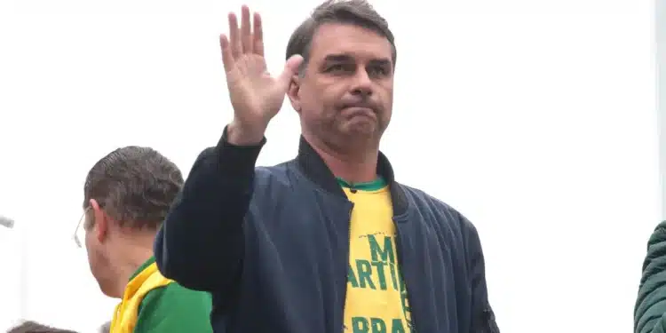 O candidato à presidência da República, Flávio Bolsonaro (PL), durante ato político do 7 de setembro de 2026  • PETER LEONE/O FOTOGRÁFICO/ESTADÃO CONTEÚDO