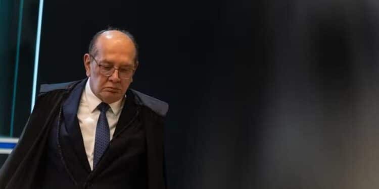 Ministro Gilmar Mendes em Sessão Plenária no STF — Foto: Brenno Carvalho / Agência O Globo