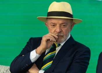 O presidente Lula em evento no Palácio do Planalto sobre a Previdência Social — Foto: Brenno Carvalho/Agência O Globo