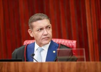 O presidente do TSE, Nunes Marques, durante sessão (Leobark Rodrigues/TSE)