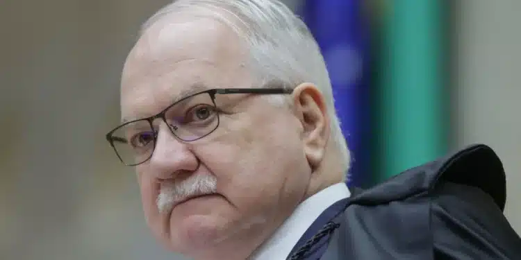 O presidente do STF, ministro Edson Fachin, em sessão plenária do Supremo • Rosinei Coutinho/STF