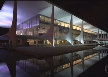 Itamaraty vê risco de os EUA usarem a força militar contra o Brasil depois de terem classificado PCC e CV como terroristas — Foto: Jornal Nacional/ Reprodução