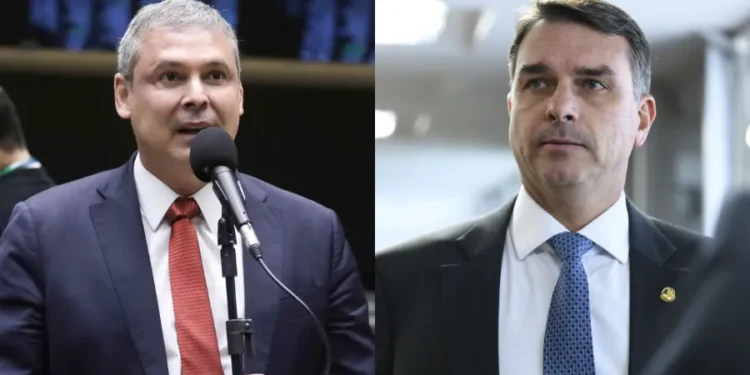 O deputado federal Lindbergh Farias e o senador e pré-candidato à presidência, Flávio Bolsonaro  • Kayo Magalhães/Câmara dos Deputados/Andressa Anholete/Agência Senado