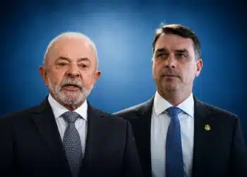 Flávio na liderança: candidato do PL aparece na frente na disputa presidencial (Ricardo Stuckert/Agência Senado/Montagem Exame/Flickr)