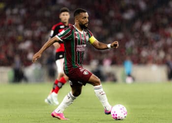 Samuel Xavier foi titular no Fla-Flu e reclamou bastante da arbitragem
Marina. FOTO: Garcia/Fluminense