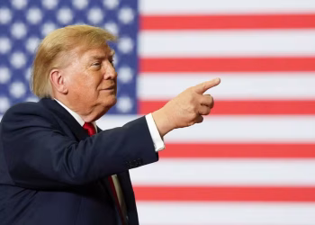 Presidente dos Estados Unidos, Donald Trump, durante comício na Carolina do Sul em 21 de outubro de 2026. — Foto: REUTERS/Umit Bektas