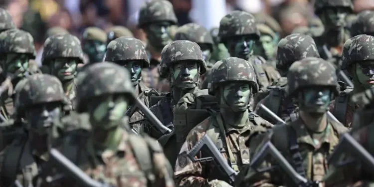 Mais de 6 mil militares da ativa e reserva ocuparam cargos no governo Bolsonaro. FOTO: Getty
