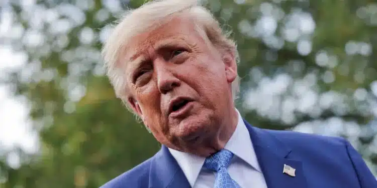 Presidente dos EUA, Donald Trump em 29 de setembro de 2026 • Jonathan Ernst/Reuters