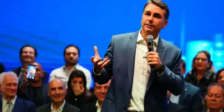 Flavio Bolsonaro, candidato à Presidência da República • Divulgação/Vittor Sales