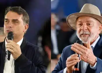 O senador Flávio Bolsonaro (PL-RJ) e o presidente Luiz Inácio Lula da Silva (PT)  • Estadão Conteúdo/ Ricardo Stuckert / PR
