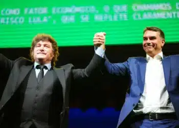 Vittor Sales/Campanha Flávio Bolsonaro