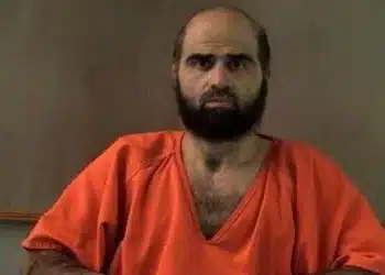 Nidal Hasan em foto obtida pela Reuters em 29 de junho de 2012  • Reuters