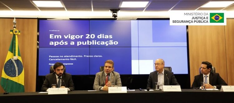 Autoridades reunidas em coletiva de imprensa no Palácio da Justiça. Foto: Aílton de Freitas/MJSP.