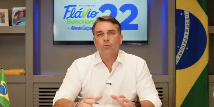 Reprodução/ Youtube @Flavio Bolsonaro