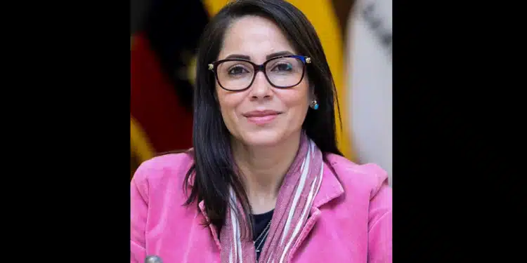 Luisa Gonzalez foi candidata presidencial de esquerda no Equador | Foto: Reproducao/Wikimedia Commons