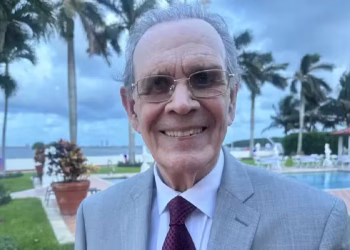 Juan Omar Sixto afirma que ele e seus colegas estão prontos para 'ir fazer negócios em Cuba imediatamente' — Foto: BBC